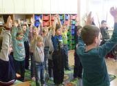 Sluníčka - návštěva základních škol Komenského a Nádražní
